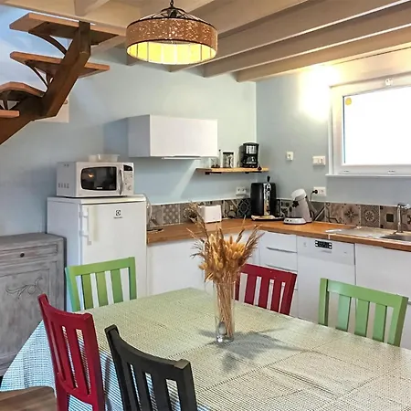 Awesome In St Marcouf With Wi-fi Holiday home