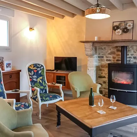 Awesome In St Marcouf With Wi-fi Holiday home *
